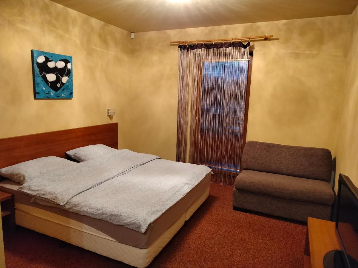 Velka Lomnica Apartman Robo Esterno foto